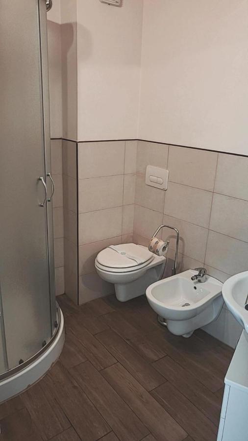 ᗰiki ᕼouտᗴ 2 Apartment Florenţa Exterior foto