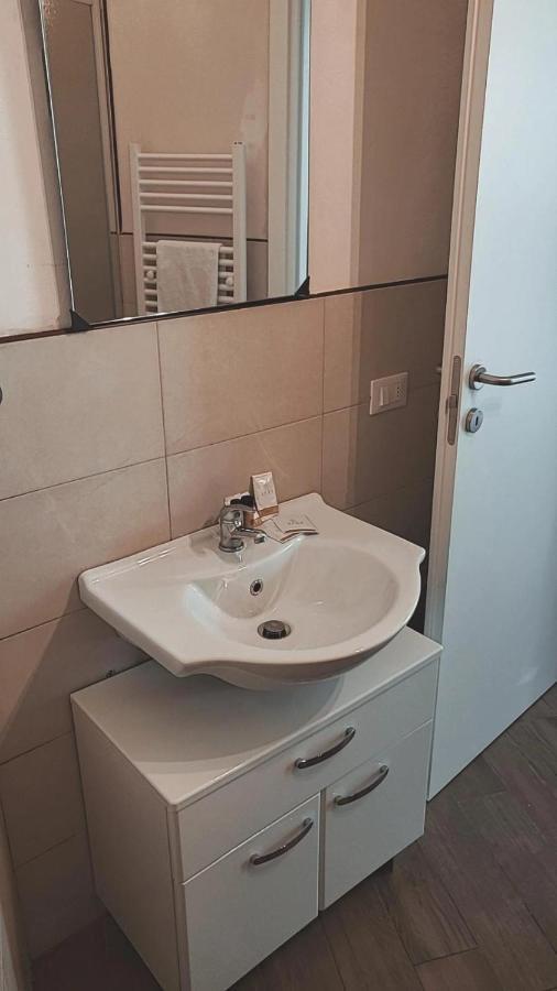 ᗰiki ᕼouտᗴ 2 Apartment Florenţa Exterior foto