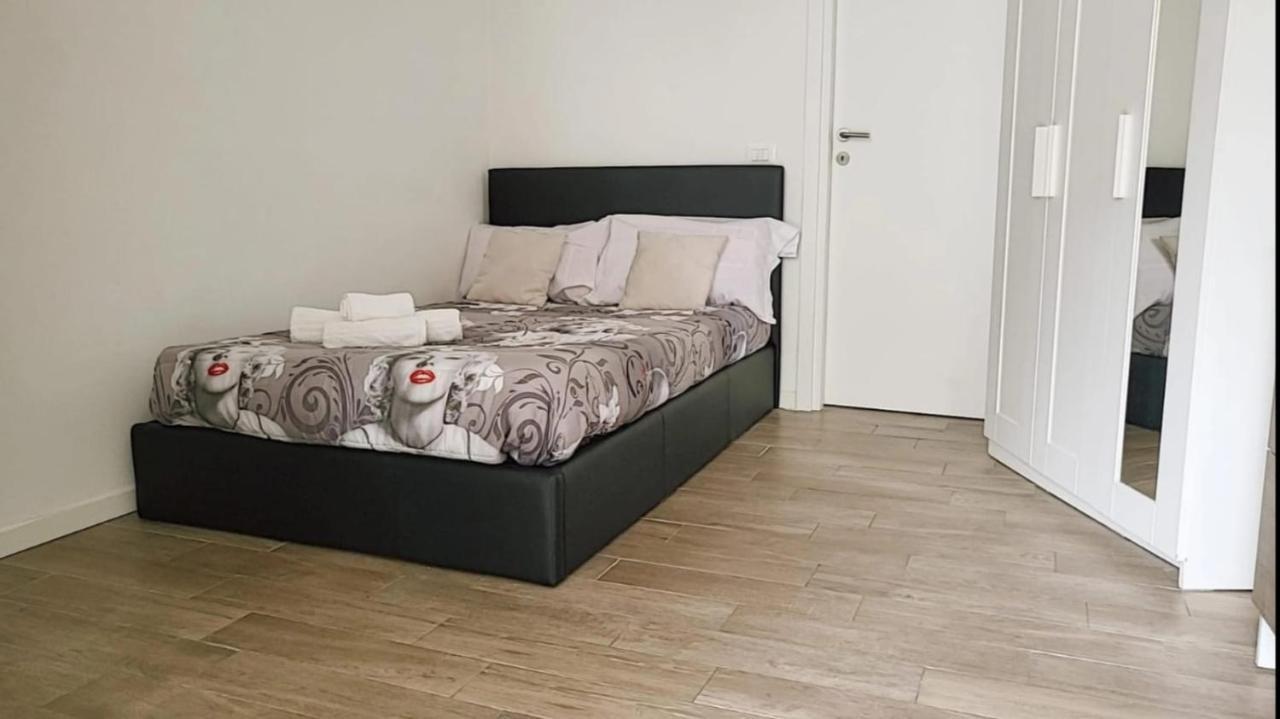 ᗰiki ᕼouտᗴ 2 Apartment Florenţa Exterior foto